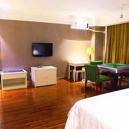 New Zhongxun Business Hotel Yueyang Bagian luar foto