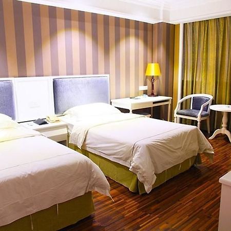 New Zhongxun Business Hotel Yueyang Bagian luar foto