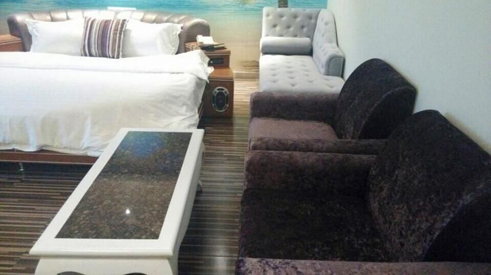 New Zhongxun Business Hotel Yueyang Bagian luar foto