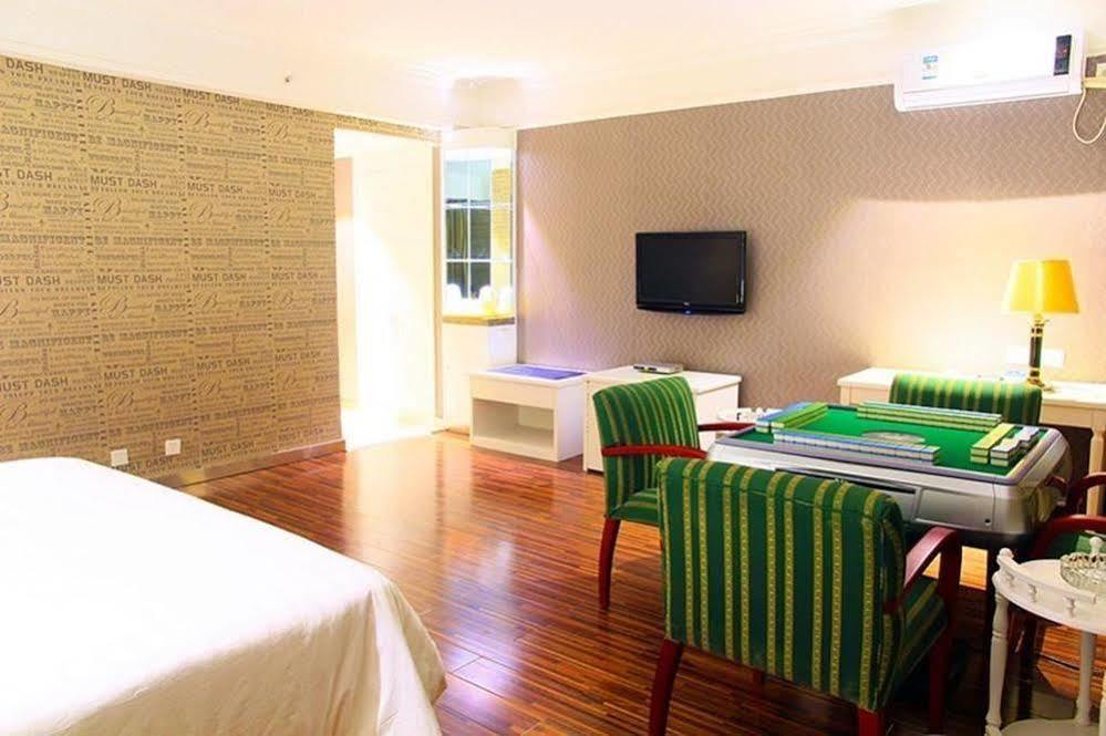 New Zhongxun Business Hotel Yueyang Bagian luar foto