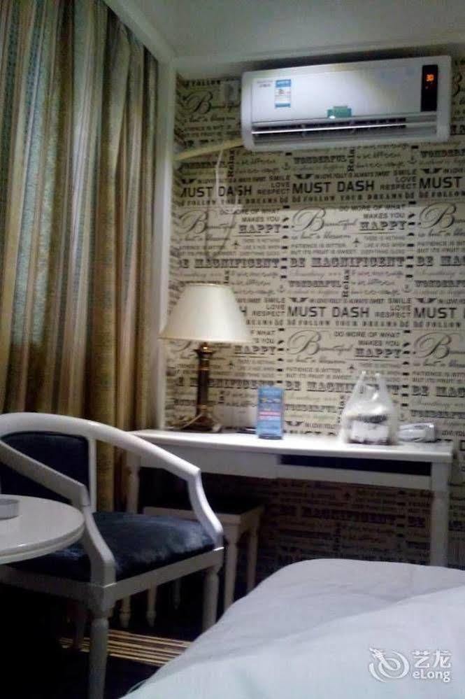 New Zhongxun Business Hotel Yueyang Bagian luar foto